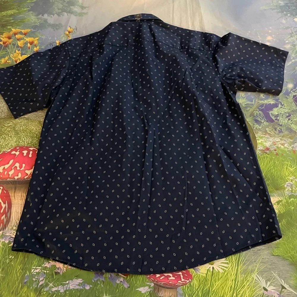 Uniqlo Extra Fine Cotton Short Sleeve Shirt, 68 Blue, Size Small, NWT - Picture 10 of 10